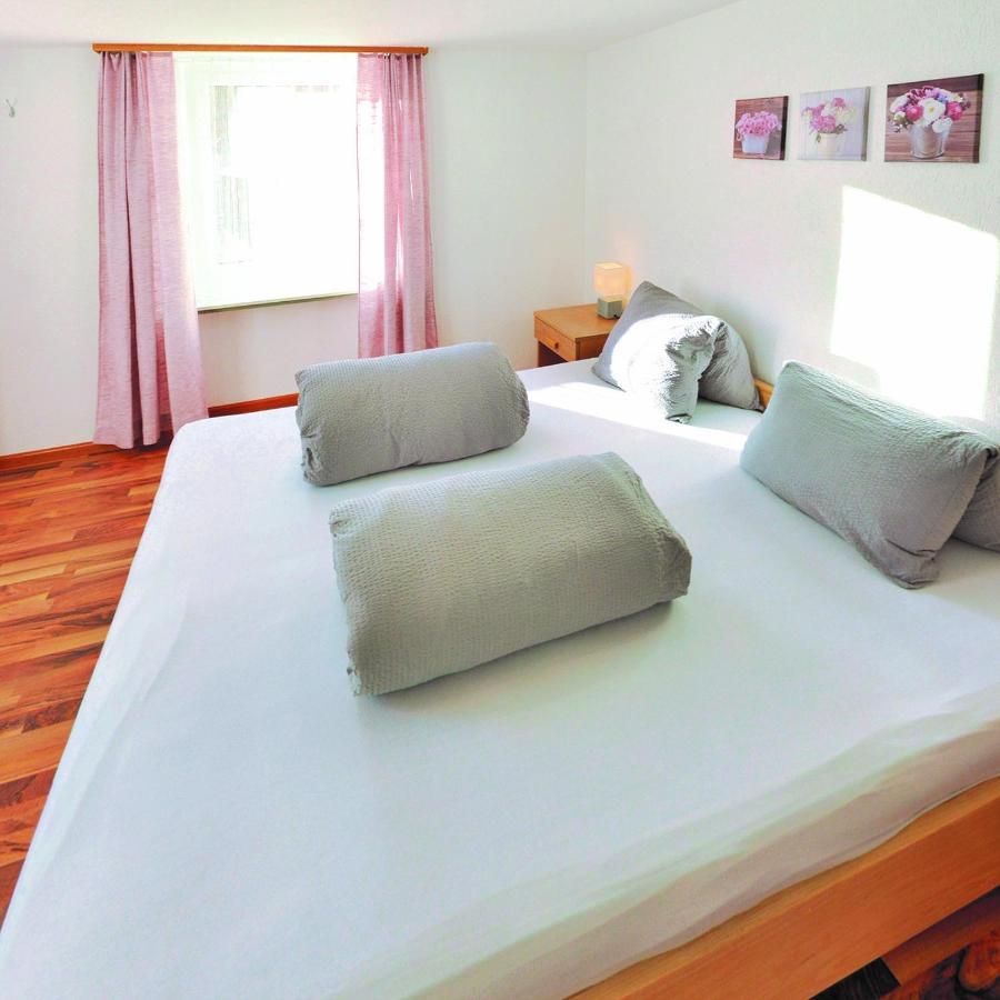 Hotel Greina Рабиус Экстерьер фото