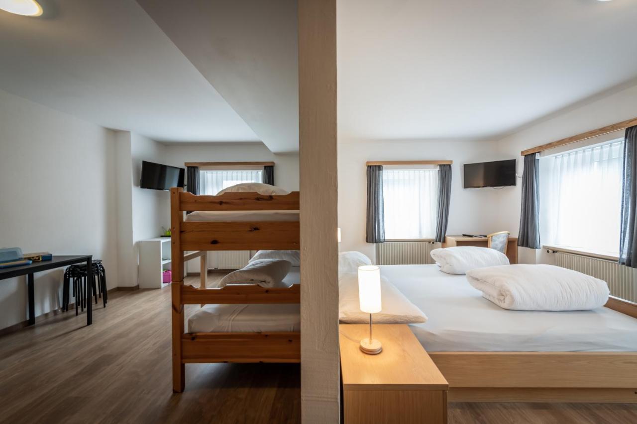 Hotel Greina Рабиус Экстерьер фото