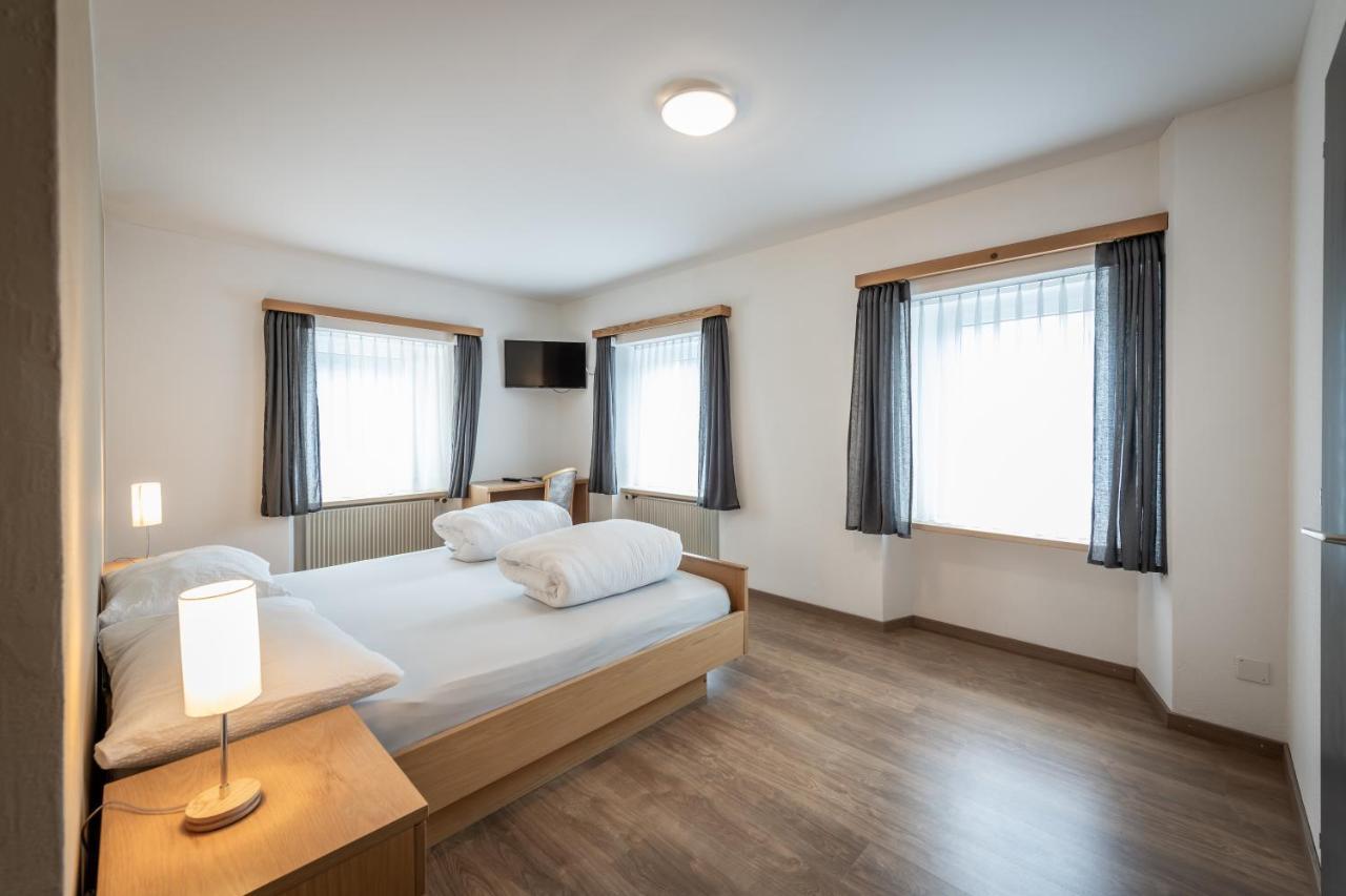 Hotel Greina Рабиус Экстерьер фото